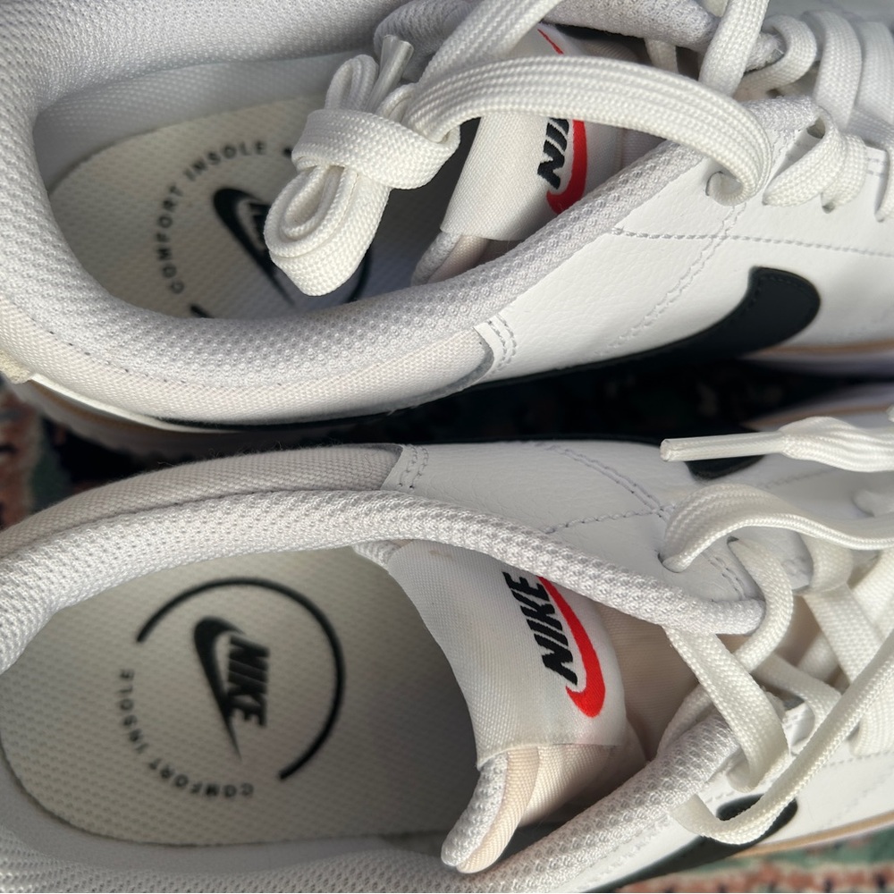 Nike White and Black Lift Sneakers with Tan Accents Women’s 8.5 M Never Worn - Picture 8 of 8